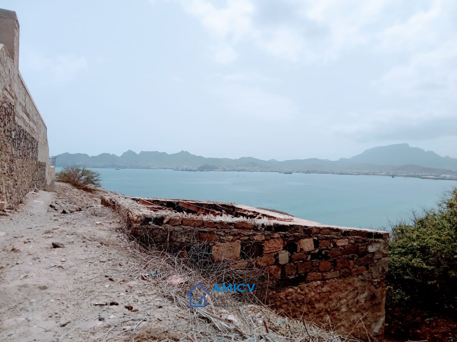 TERRENO LAZARETO MAR – 381M2