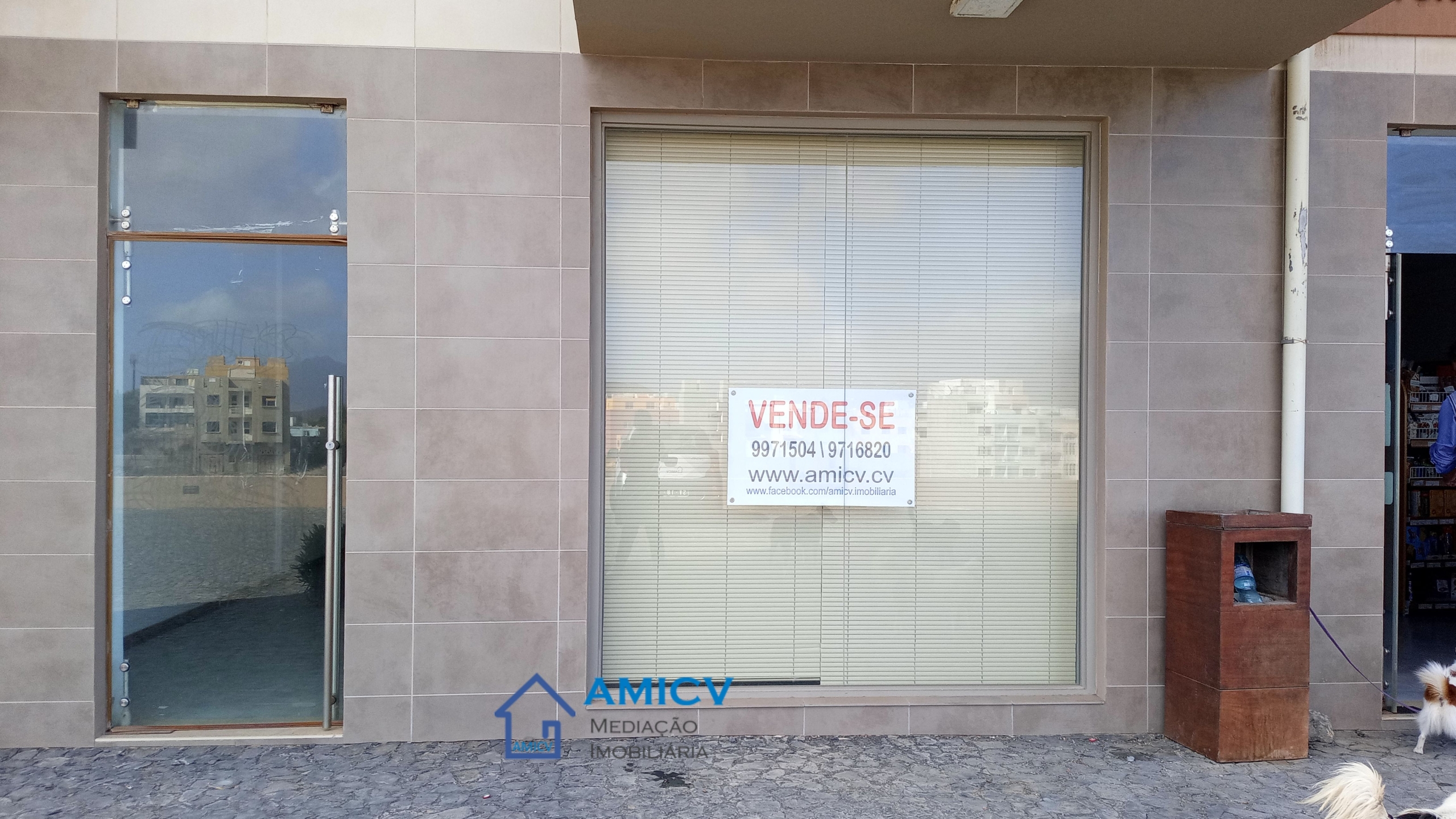 ESPAÇO COMERCIAL LAS ROCHAS-LAZARETO