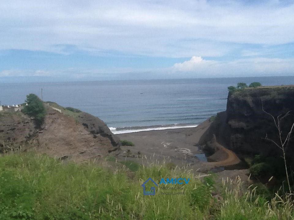 QUESTEL BRONK RESORT