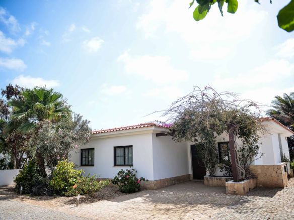 Frontline 3 Bed Detached Villa Right on the Beach – Tortuga Resort, Sal